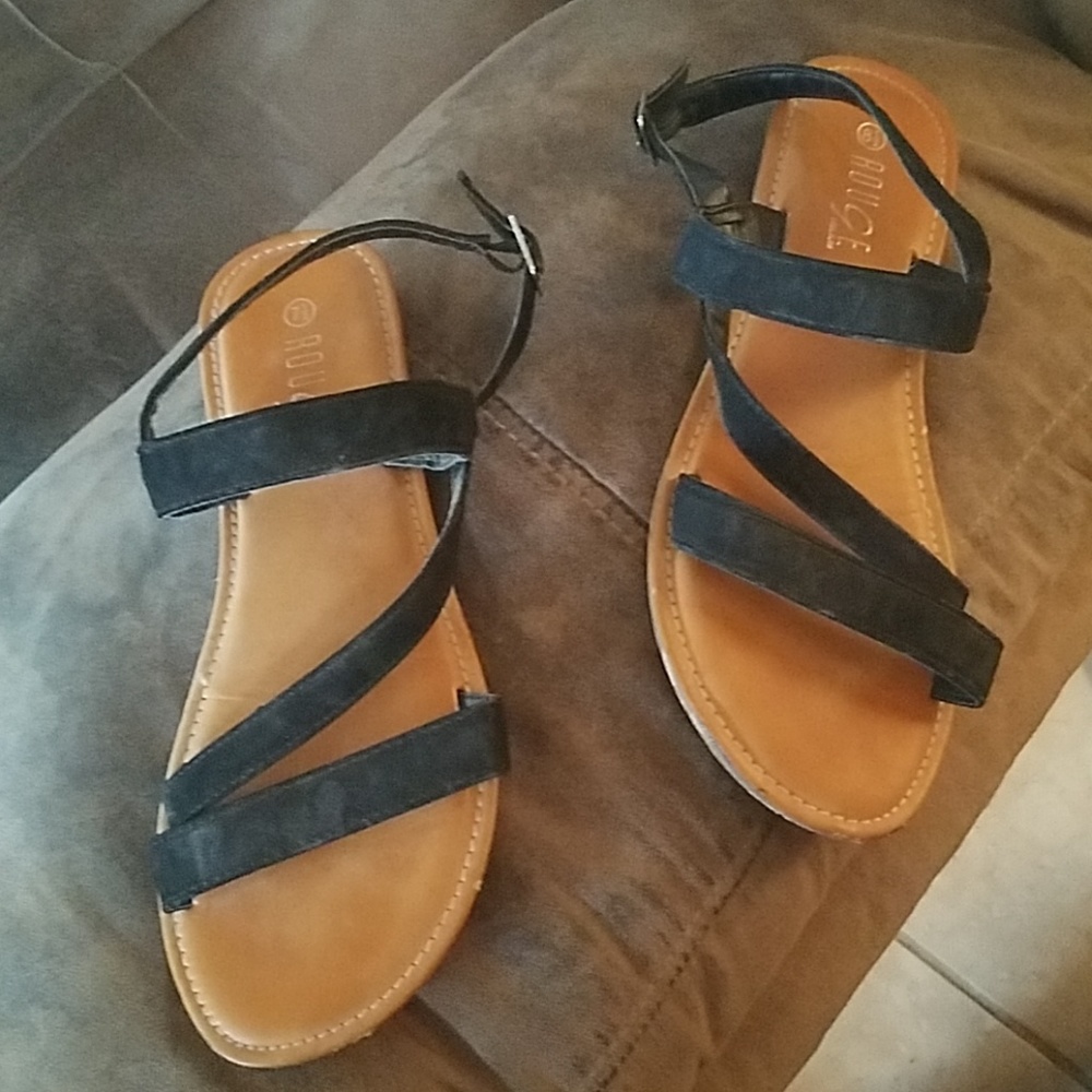 Sandal